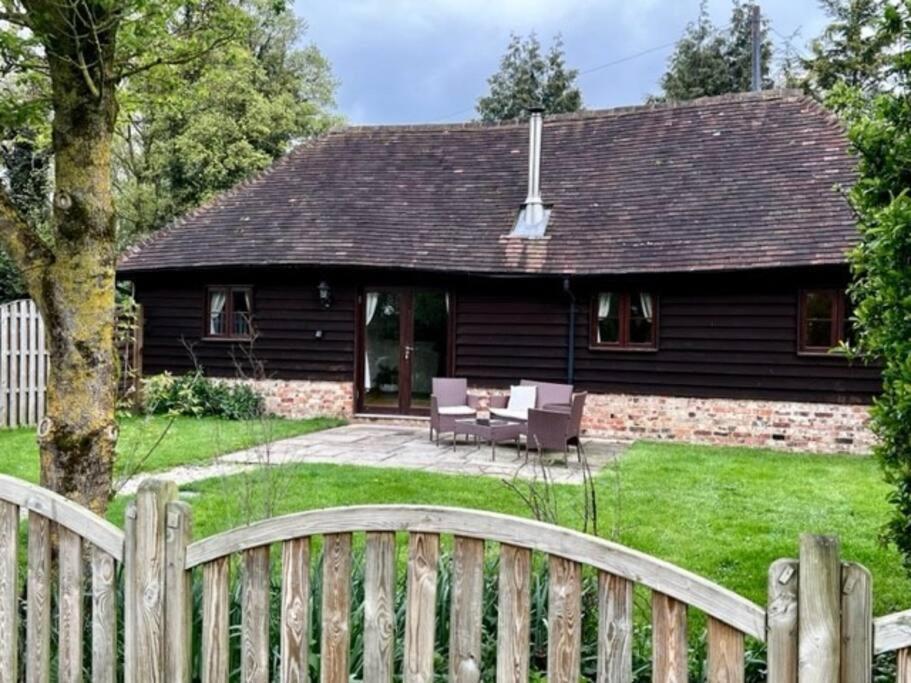 Charming Picturesque Cottage - Nr Tenterden & Rye, Pets Welcomed Rolvenden Екстериор снимка